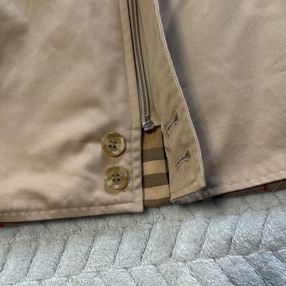 Burberry Vintage Jacket Women’s - Picture 6 of 13